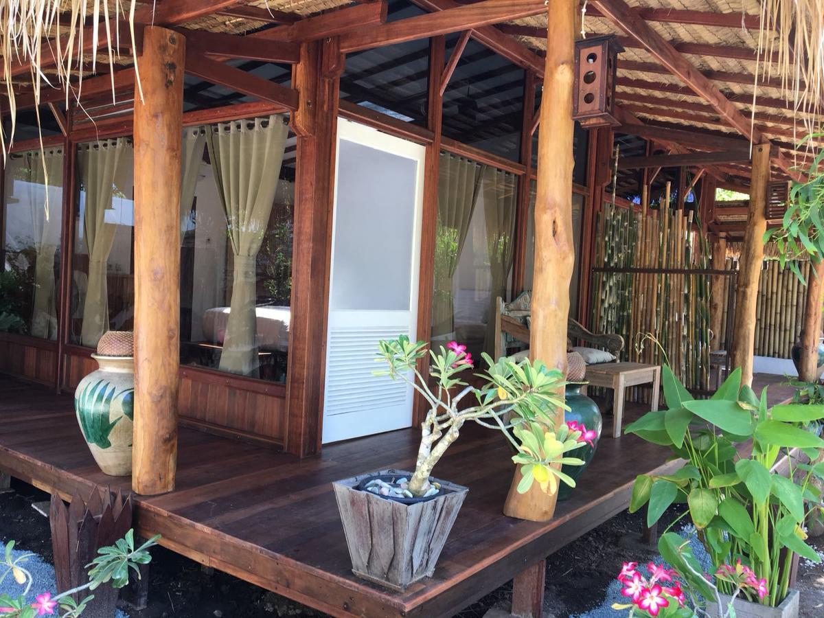 Serene Beach Villa Gili Trawangan Extérieur photo