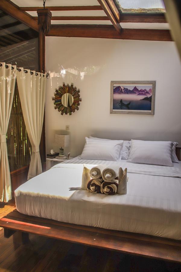 Serene Beach Villa Gili Trawangan Extérieur photo